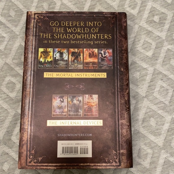 BRAND NEW! Shadowhunter’s Codex by Cassandra Clare - Picture 6 of 7